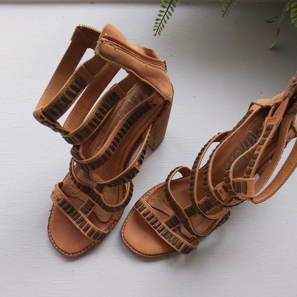 Mimosa - Tan Gladiator Chunky Heel Sandals with Bronze Details - Size 8 - Picture 2 of 3
